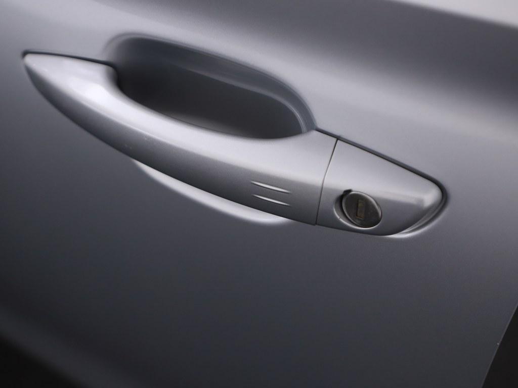 51549673-3.jpg