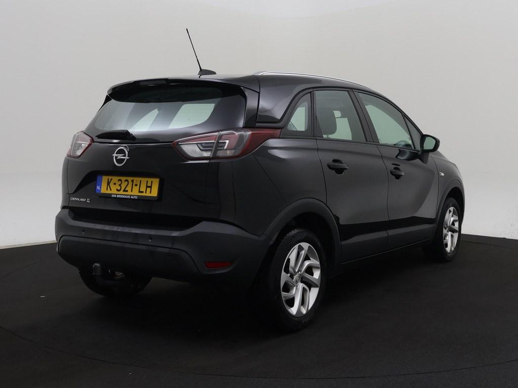 52466291-2.jpg