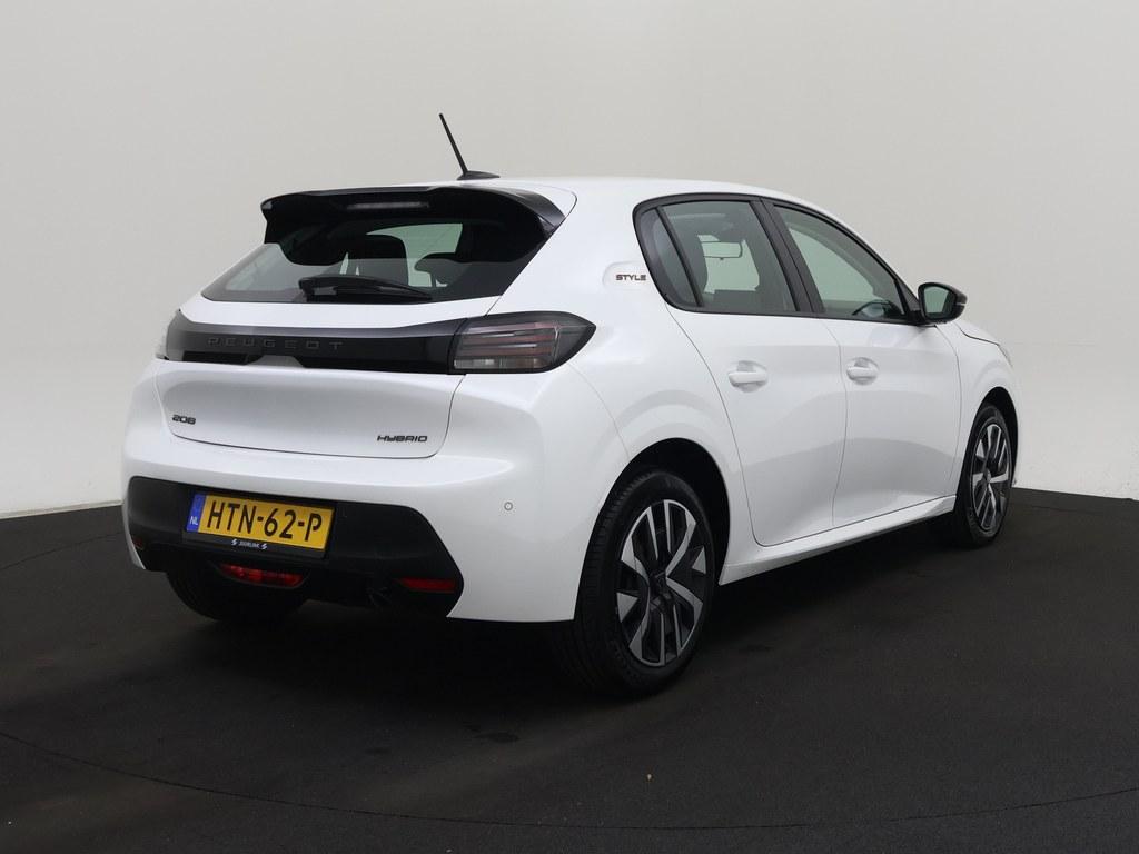 52725982-2.jpg