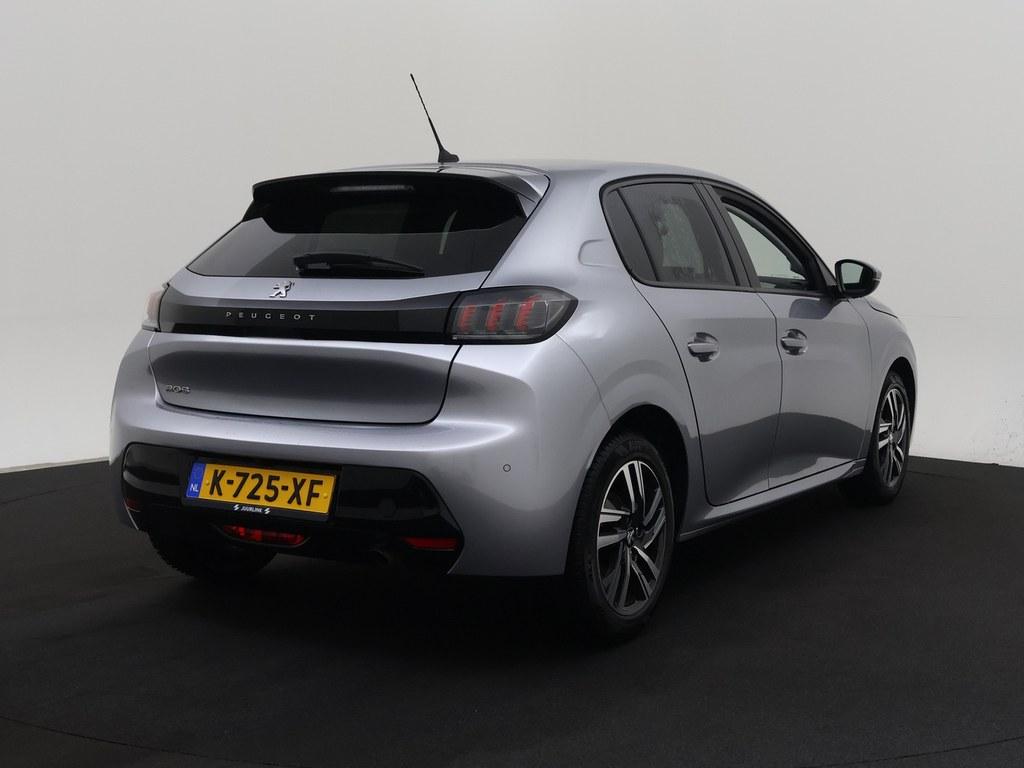 53062542-2.jpg