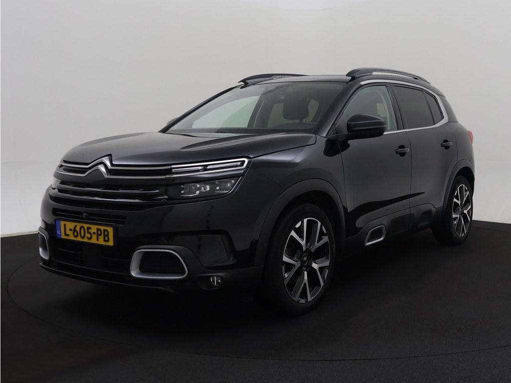 53064180-1.jpg