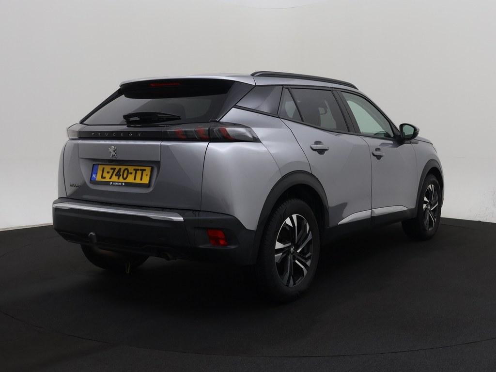 53068939-2.jpg