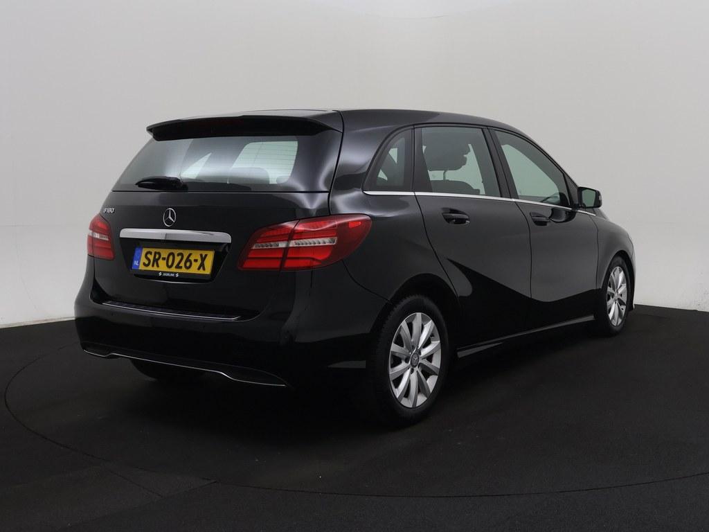 55353879-2.jpg