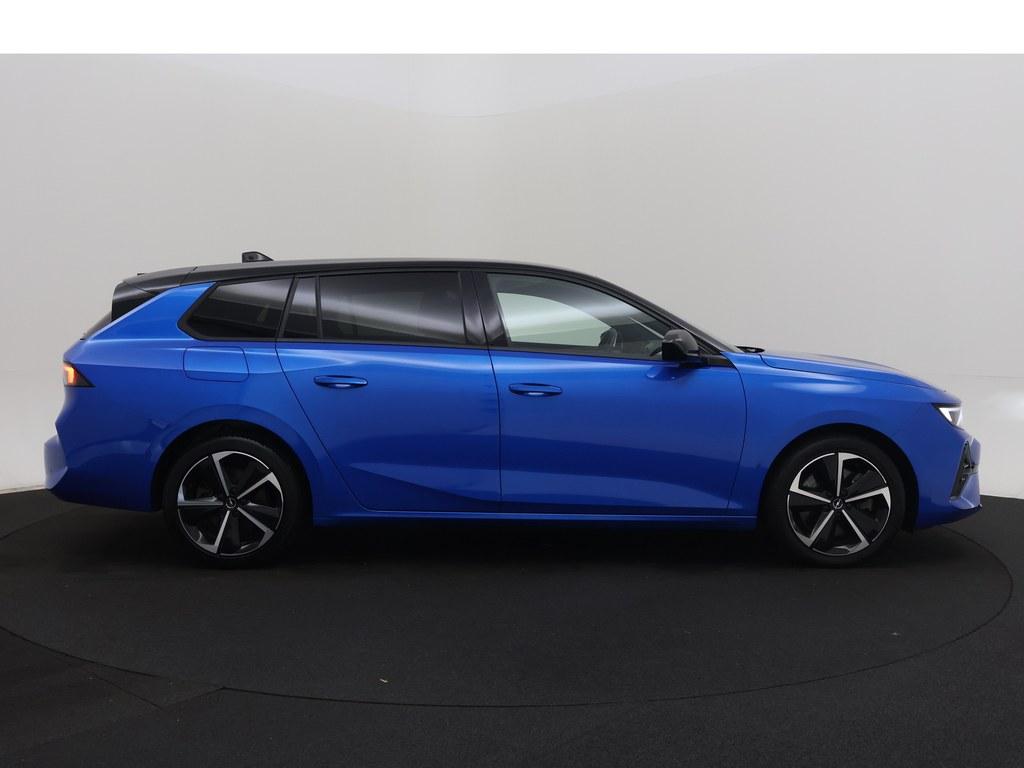 55715327-3.jpg