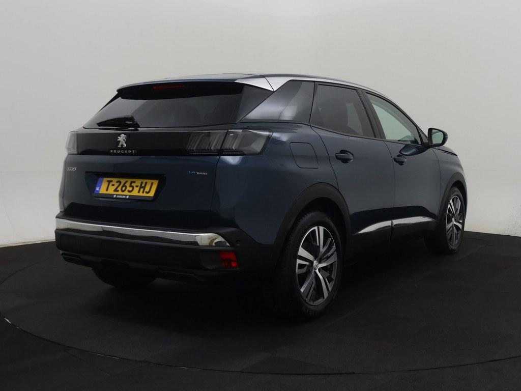 57213789-1.jpg
