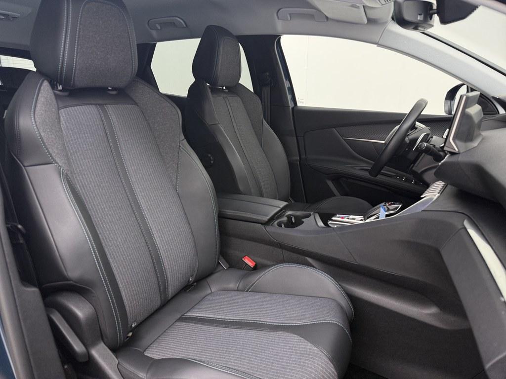 57213789-3.jpg